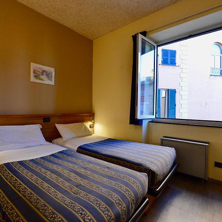 Hotel Europa เจนัว ภายนอก รูปภาพ