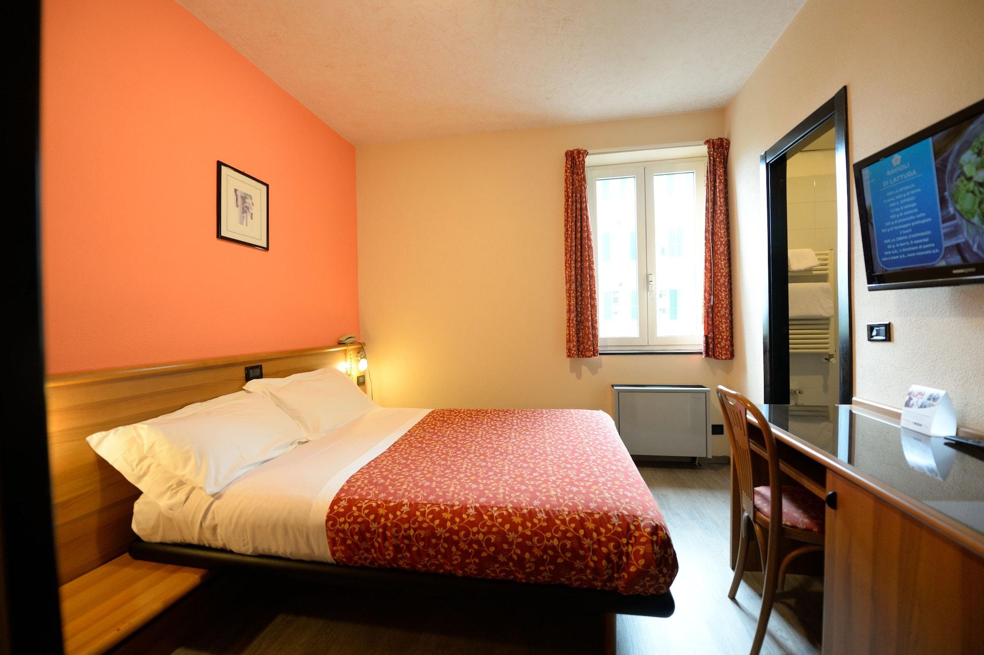 Hotel Europa เจนัว ภายนอก รูปภาพ