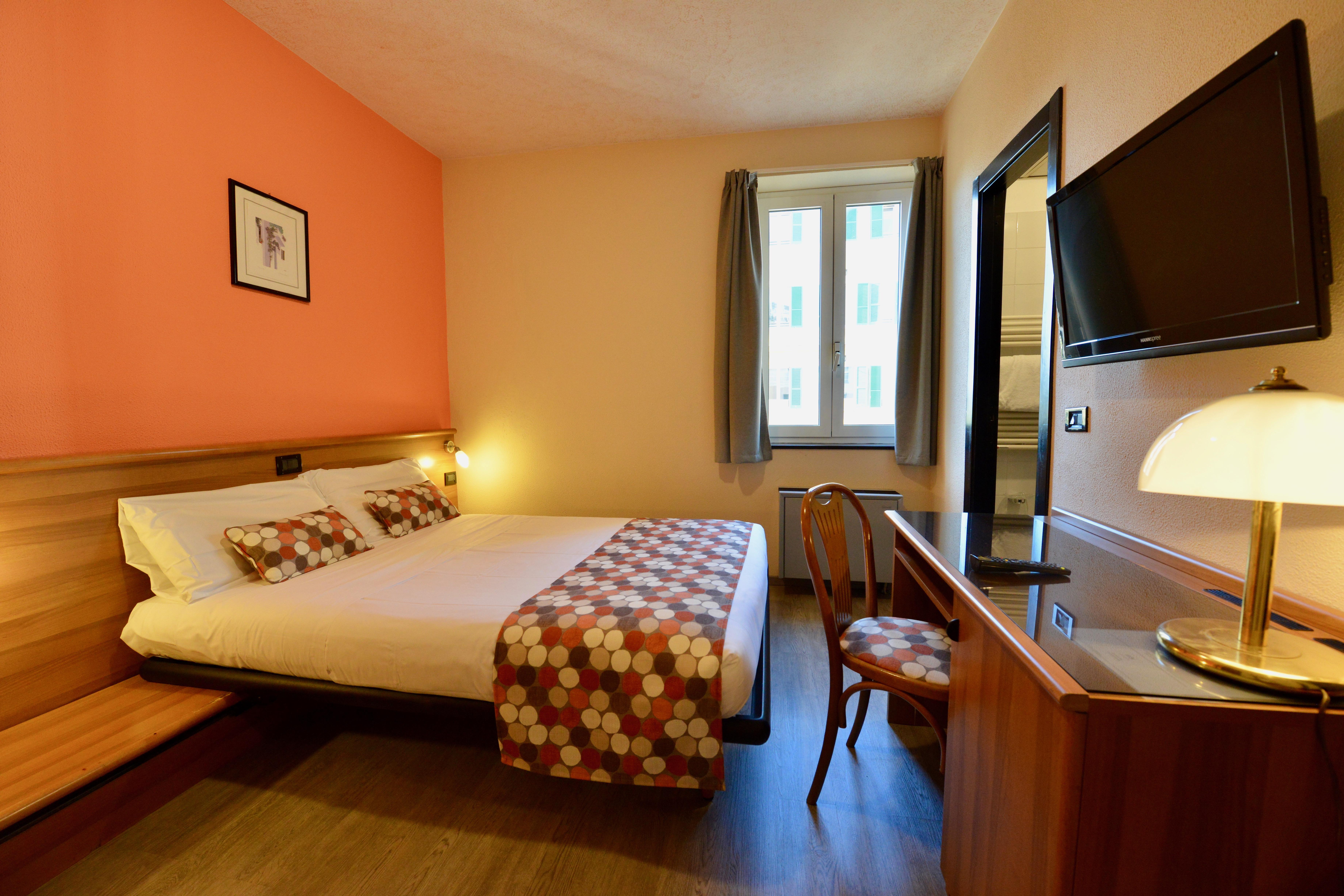 Hotel Europa เจนัว ภายนอก รูปภาพ