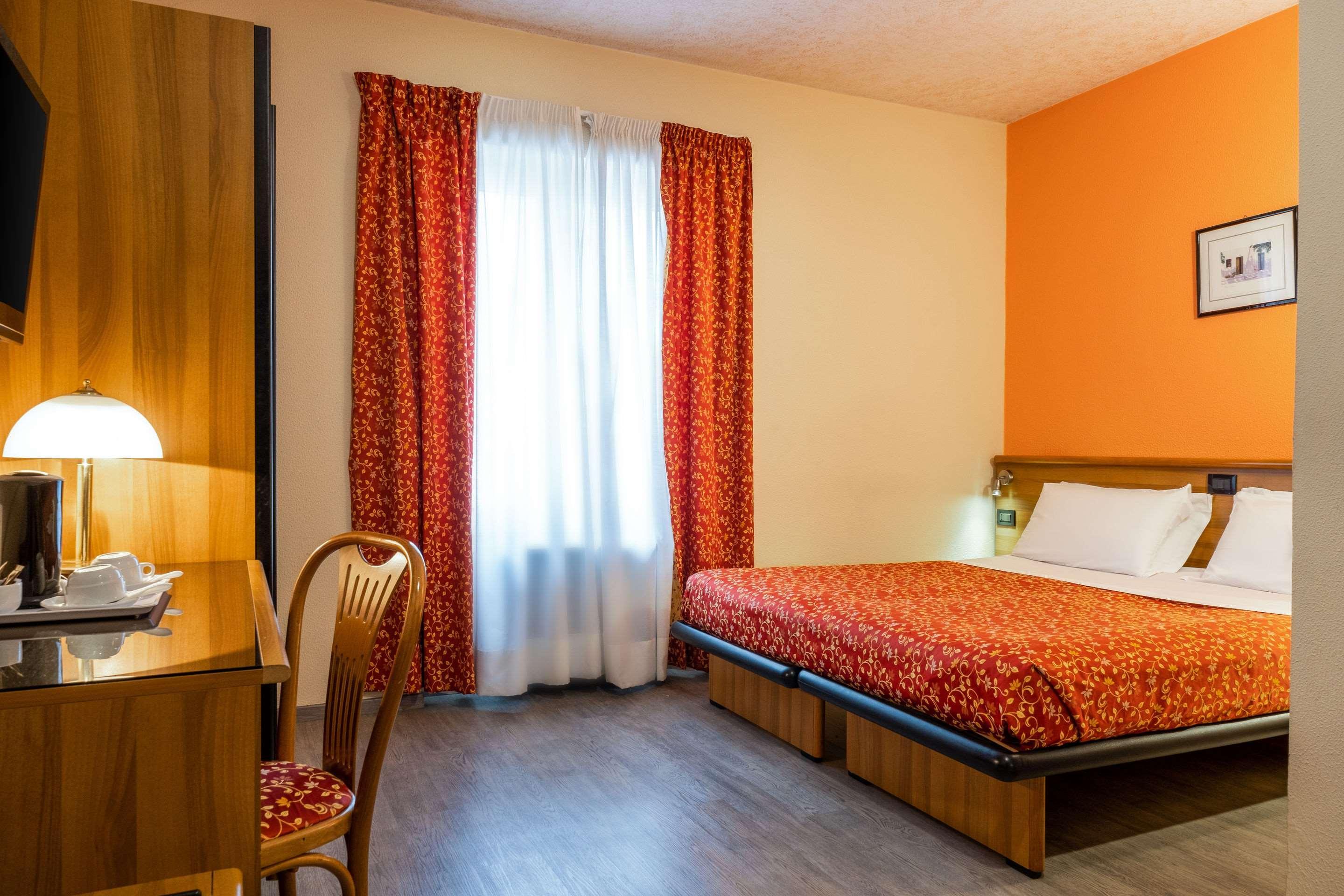 Hotel Europa เจนัว ภายนอก รูปภาพ