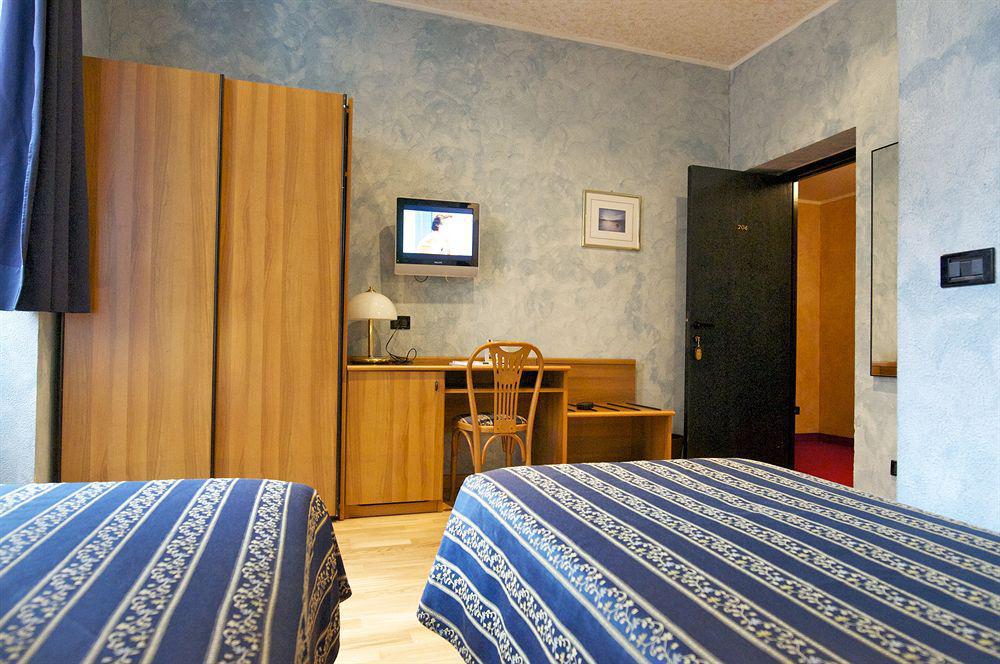 Hotel Europa เจนัว ห้อง รูปภาพ